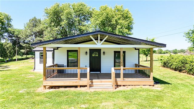 18175 Harmon Road, Fayetteville, AR 72704