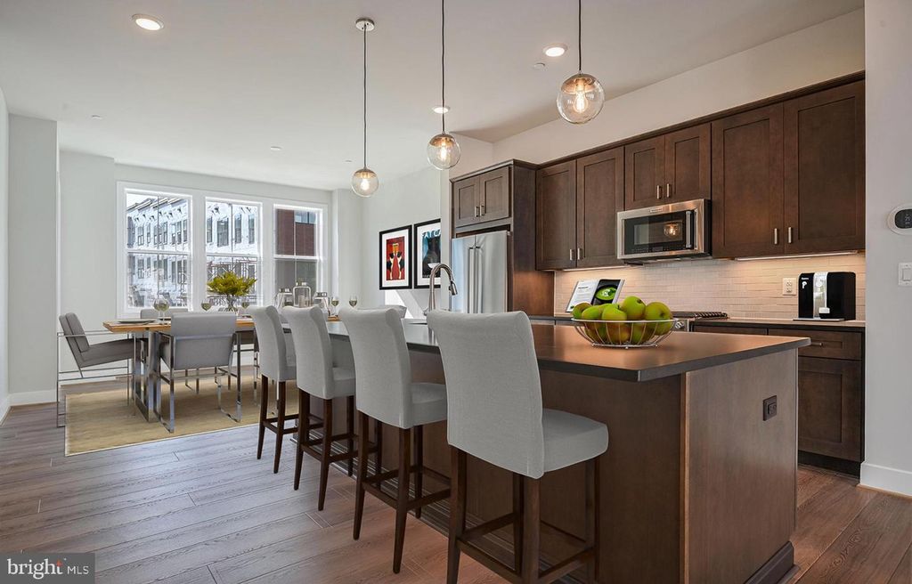 5915 STONEHENGE PL, North Bethesda, MD 20852
