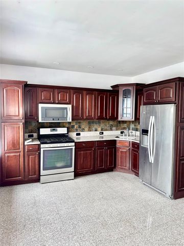 37 Apollo Street, Brooklyn, NY 11222