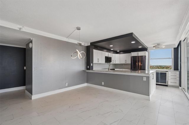 6265 SUN BOULEVARD 1004, St Petersburg, FL 33715