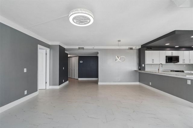 6265 SUN BOULEVARD 1004, St Petersburg, FL 33715