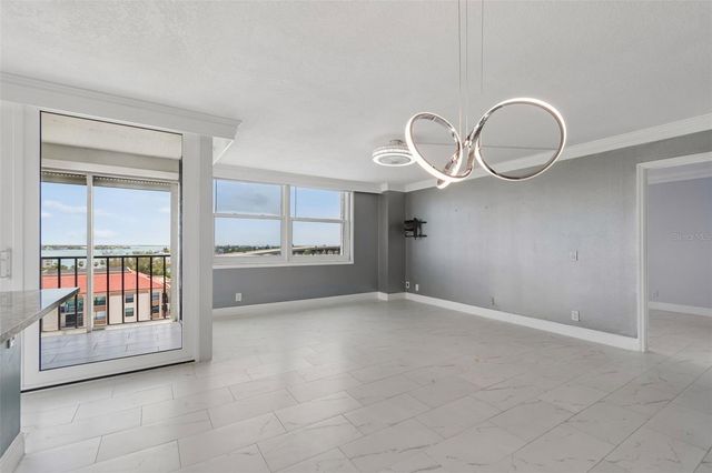 6265 SUN BOULEVARD 1004, St Petersburg, FL 33715