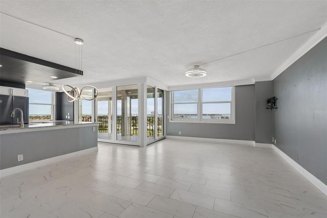 6265 SUN BOULEVARD 1004, St Petersburg, FL 33715