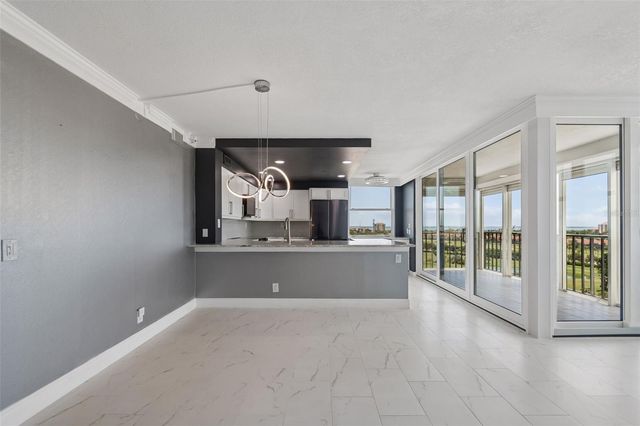 6265 SUN BOULEVARD 1004, St Petersburg, FL 33715