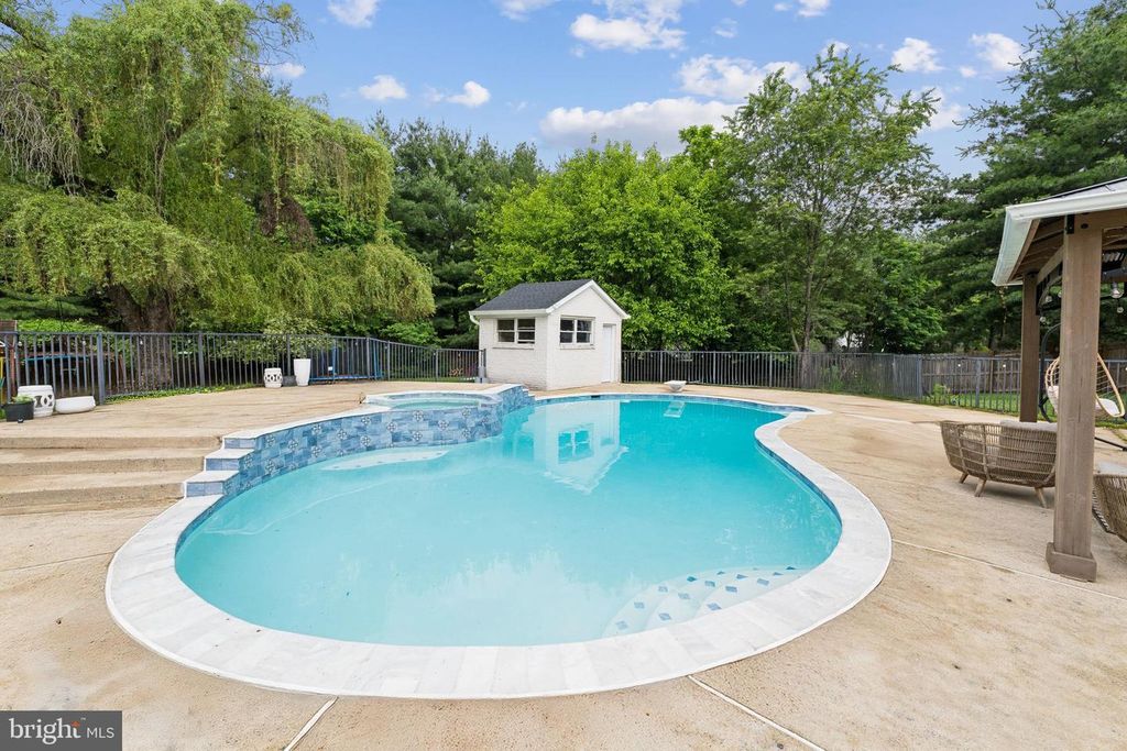 606 BROCKMAN CT, Great Falls, VA 22066