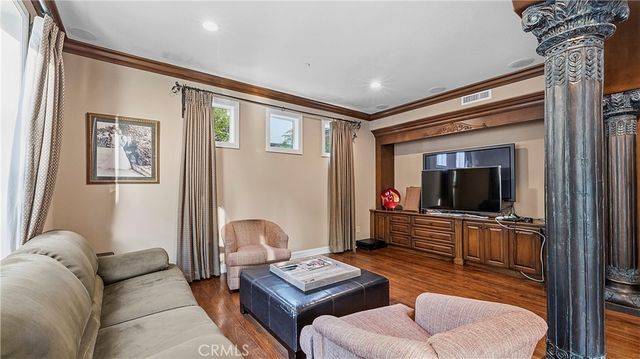 3426 Wedgewood Lane, Burbank, CA 91504