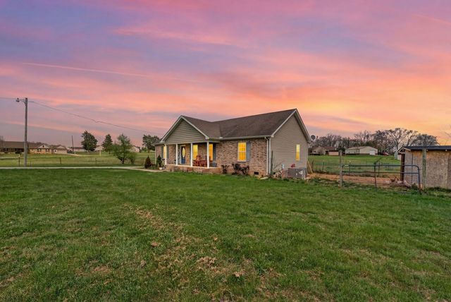 129 Patriot Cir, Shelbyville, TN 37160