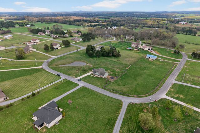 129 Patriot Cir, Shelbyville, TN 37160