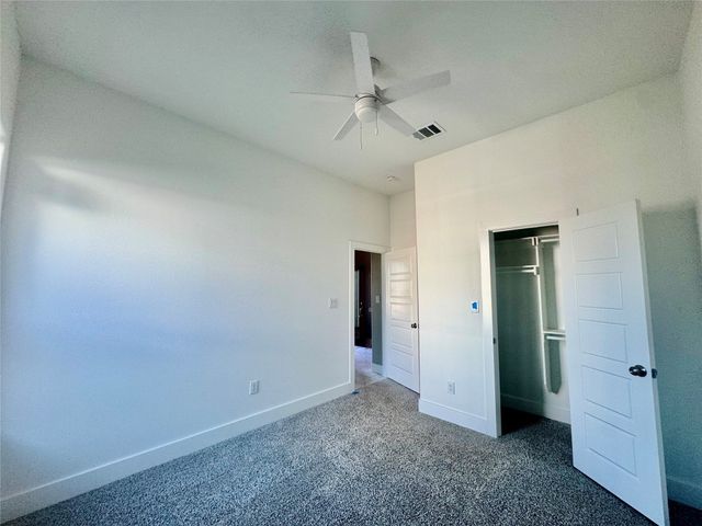 504 Paradise Street, Fort Worth, TX 76111