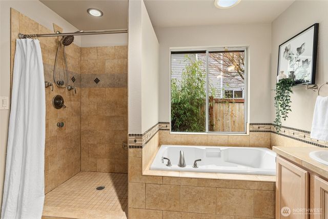 15608 156th Place SE, Renton, WA 98058