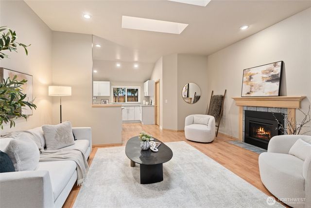 15608 156th Place SE, Renton, WA 98058