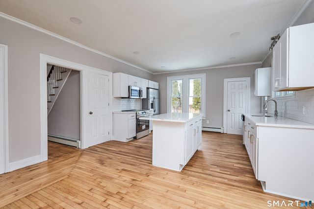 17 Grand Street, Seymour, CT 06483