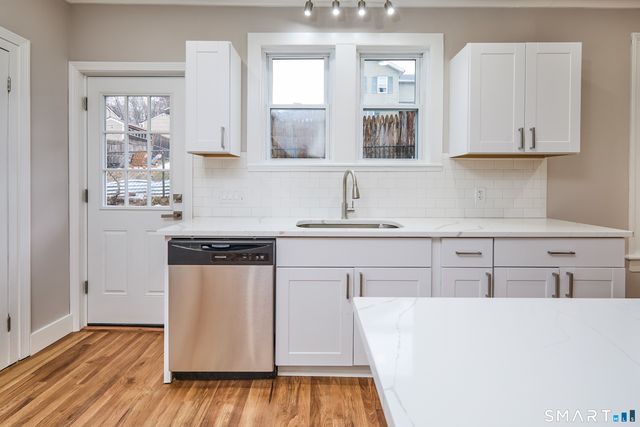 17 Grand Street, Seymour, CT 06483