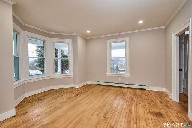 17 Grand Street, Seymour, CT 06483