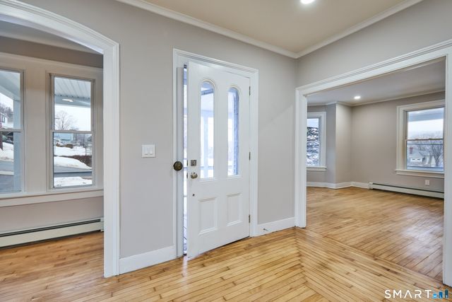 17 Grand Street, Seymour, CT 06483