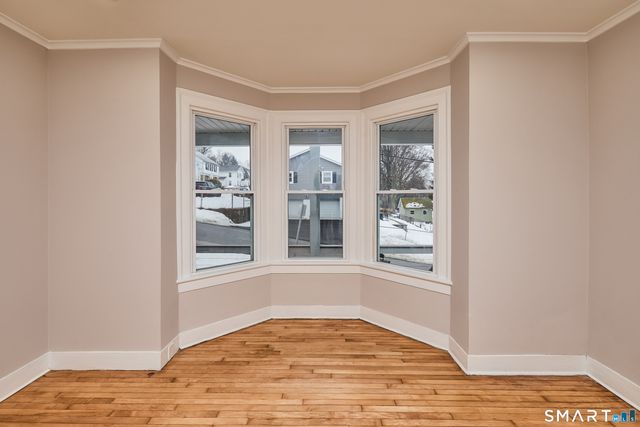 17 Grand Street, Seymour, CT 06483