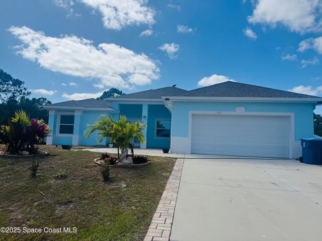 1305 Rabbit Street SE, Port Malabar Unit 22, Palm Bay, FL 32909