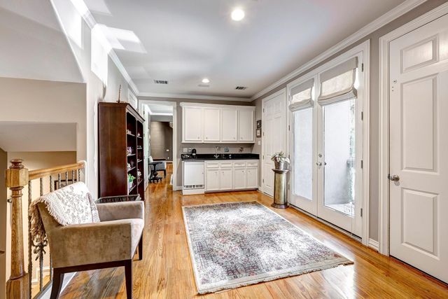 1221 Wynden Court, Houston, TX 77056