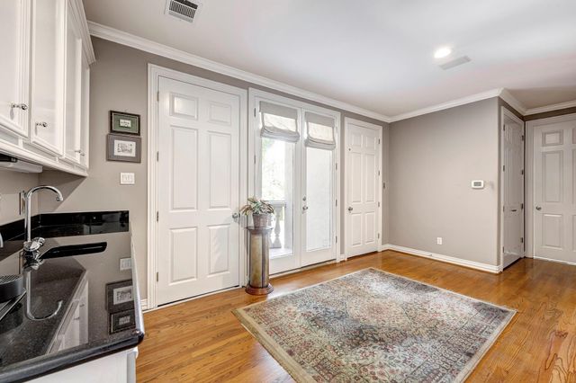 1221 Wynden Court, Houston, TX 77056