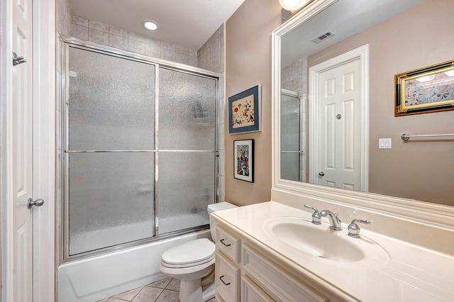 1221 Wynden Court, Houston, TX 77056