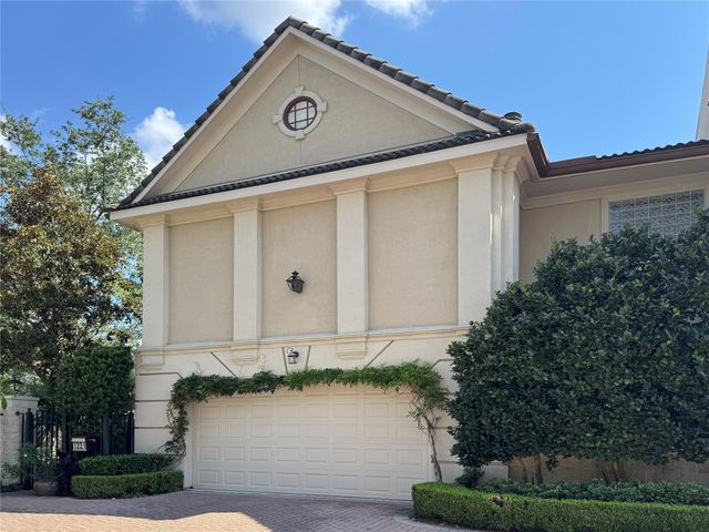 1221 Wynden Court, Houston, TX 77056