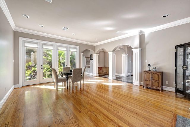 1221 Wynden Court, Houston, TX 77056