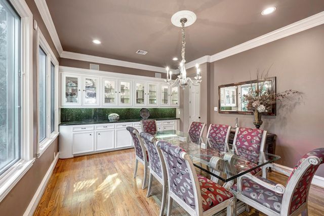 1221 Wynden Court, Houston, TX 77056