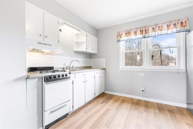 48 Mccollum Avenue, Galesburg, MI 49053