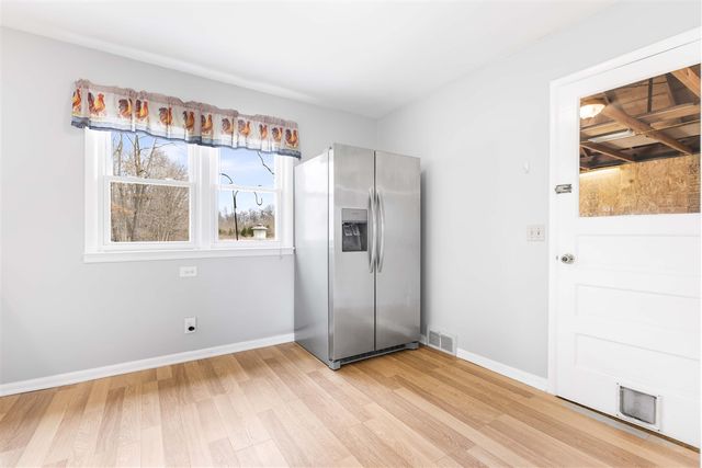 48 Mccollum Avenue, Galesburg, MI 49053