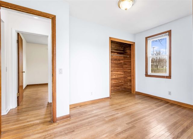 48 Mccollum Avenue, Galesburg, MI 49053