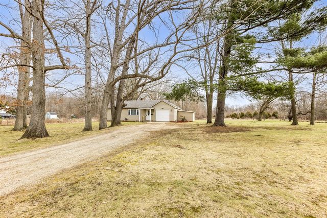 48 Mccollum Avenue, Galesburg, MI 49053