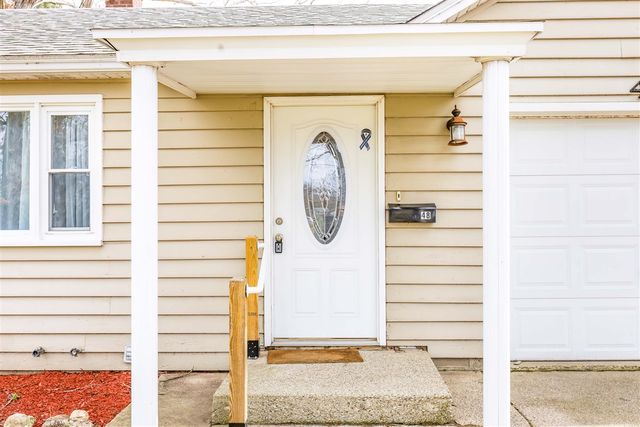 48 Mccollum Avenue, Galesburg, MI 49053