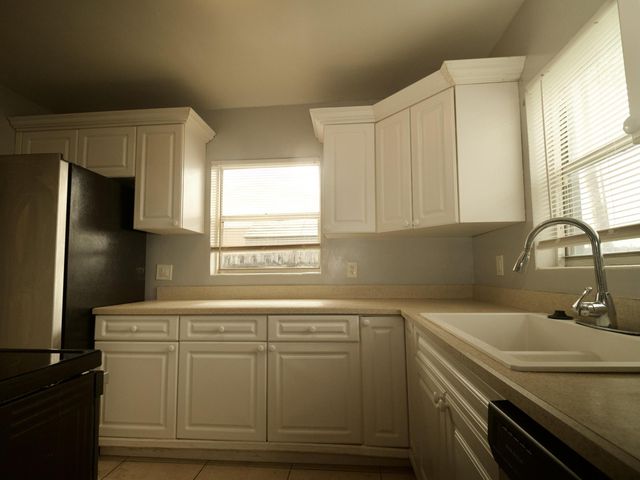 158 W 25th Street, Riviera Beach, FL 33404