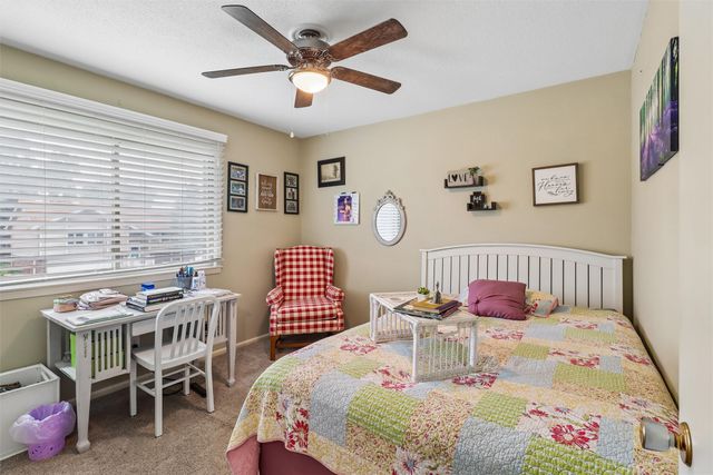 901 E 17th Street N, Newton, IA 50208