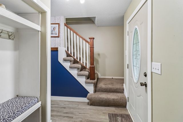 901 E 17th Street N, Newton, IA 50208