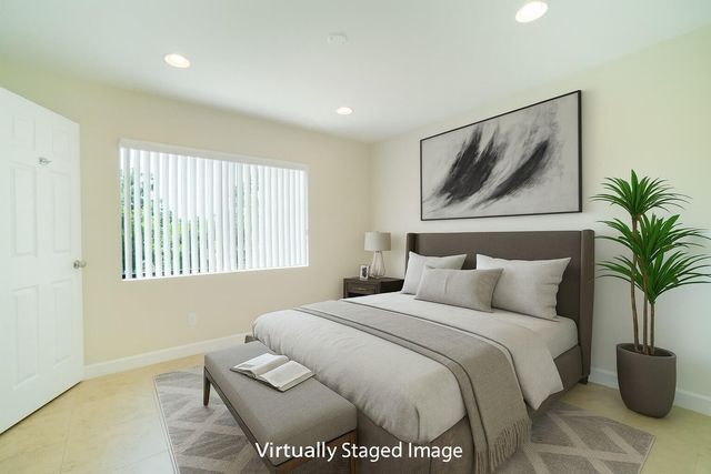 6410 N DIXIE Highway, Boca Raton, FL 33487