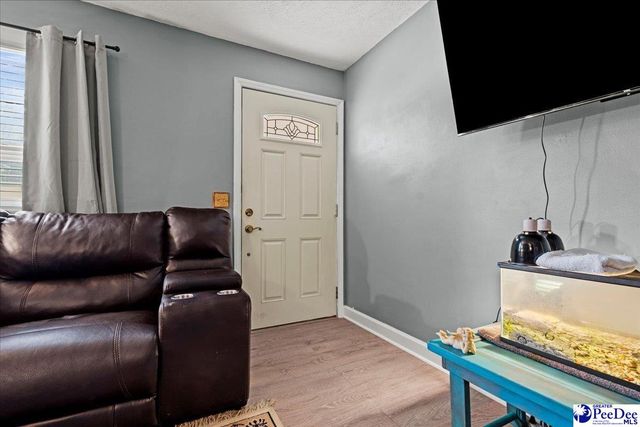 1012 Poplar St, Marion, SC 29571