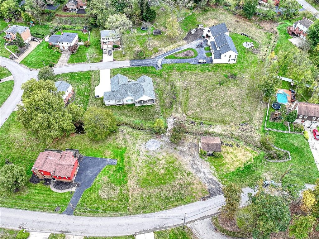 1724 Guyton Road, Mccandless, PA 15101