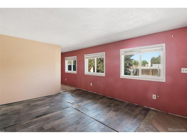 3093 S Olathe Way, Aurora, CO 80013