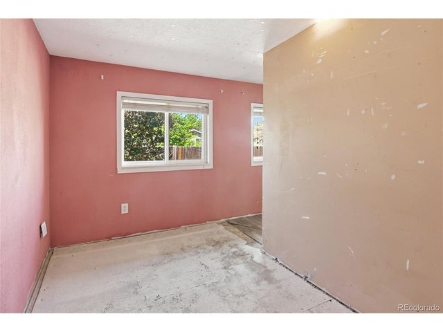 3093 S Olathe Way, Aurora, CO 80013