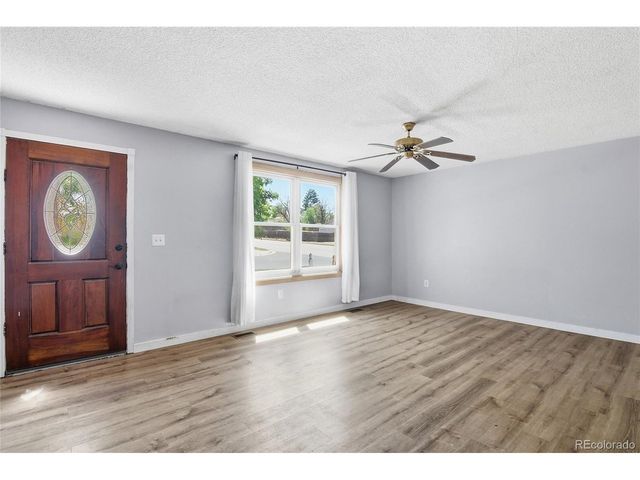 3093 S Olathe Way, Aurora, CO 80013