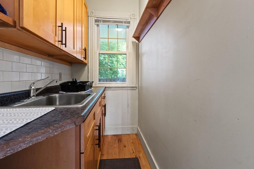 583 Washington Avenue 3-units, Portland, ME 04103 — photo 4