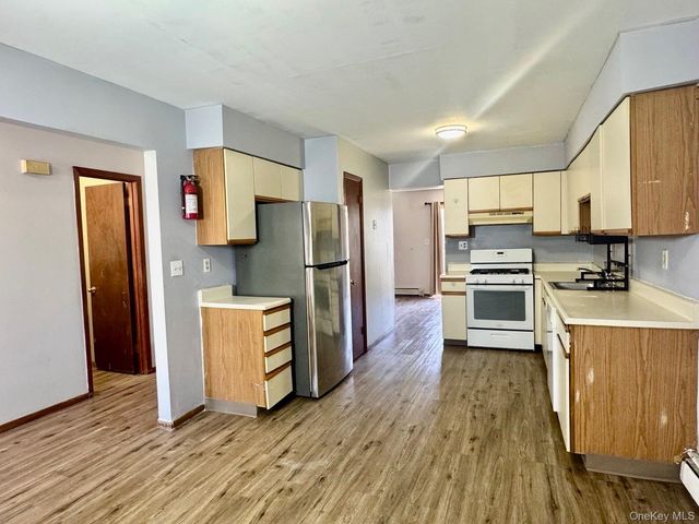 39 Cedar Court, Middletown, NY 10940