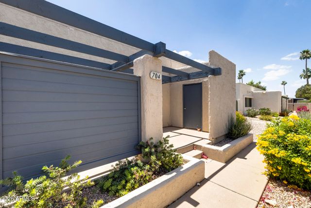 704 S LEBANON Lane, Tempe, AZ 85288