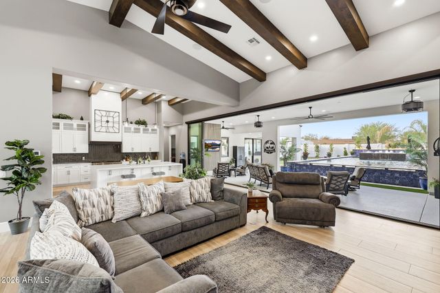 8924 W PATRICK Lane 8424 w, Peoria, AZ 85383