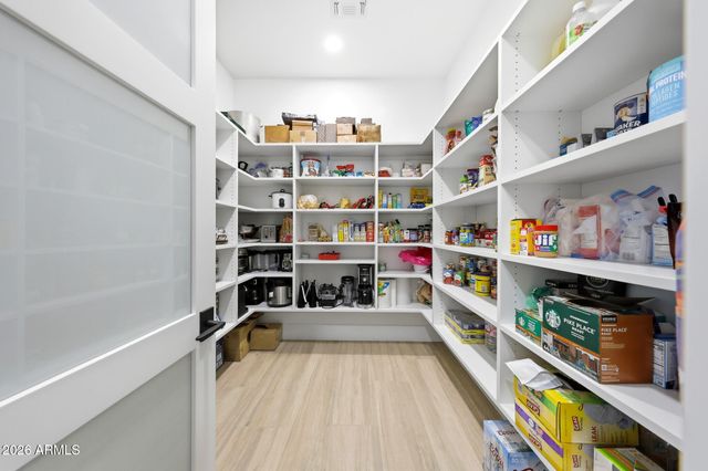 8924 W PATRICK Lane 8424 w, Peoria, AZ 85383