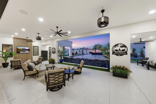 8924 W PATRICK Lane 8424 w, Peoria, AZ 85383