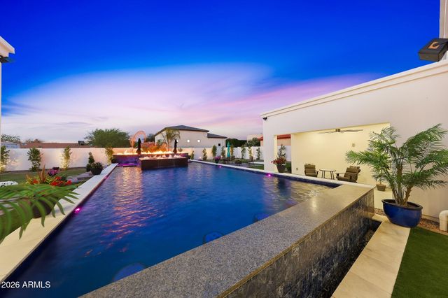 8924 W PATRICK Lane 8424 w, Peoria, AZ 85383