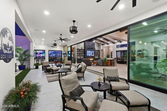 8924 W PATRICK Lane 8424 w, Peoria, AZ 85383