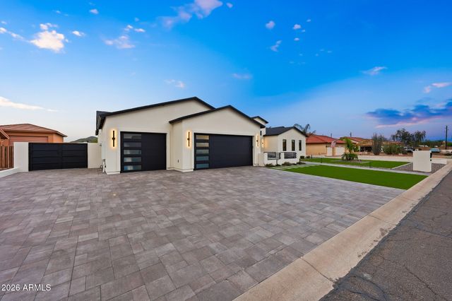 8924 W PATRICK Lane 8424 w, Peoria, AZ 85383